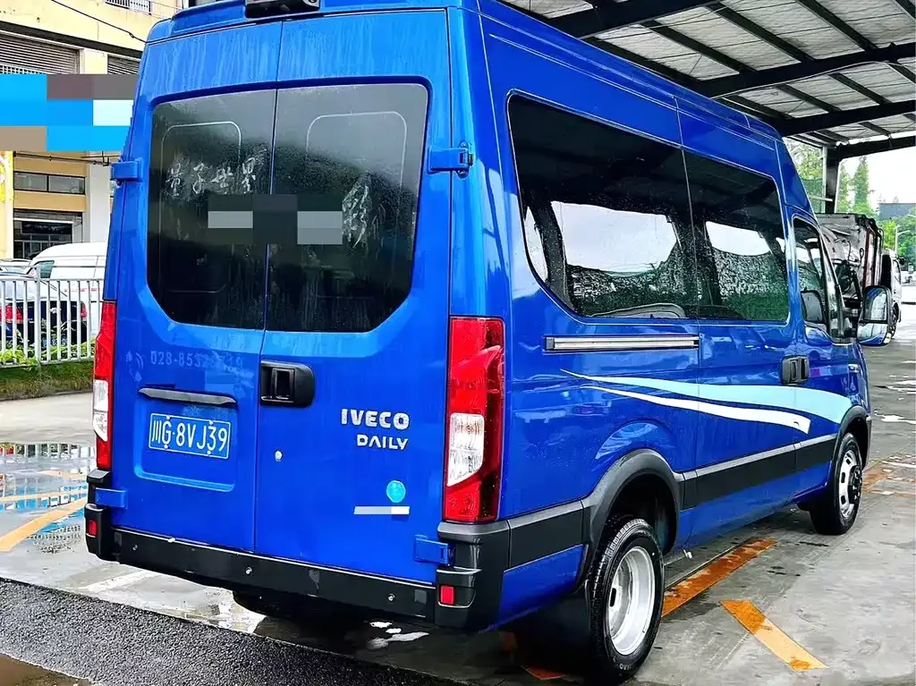 IVECO Ousheng 2024 из CN, фото 4
