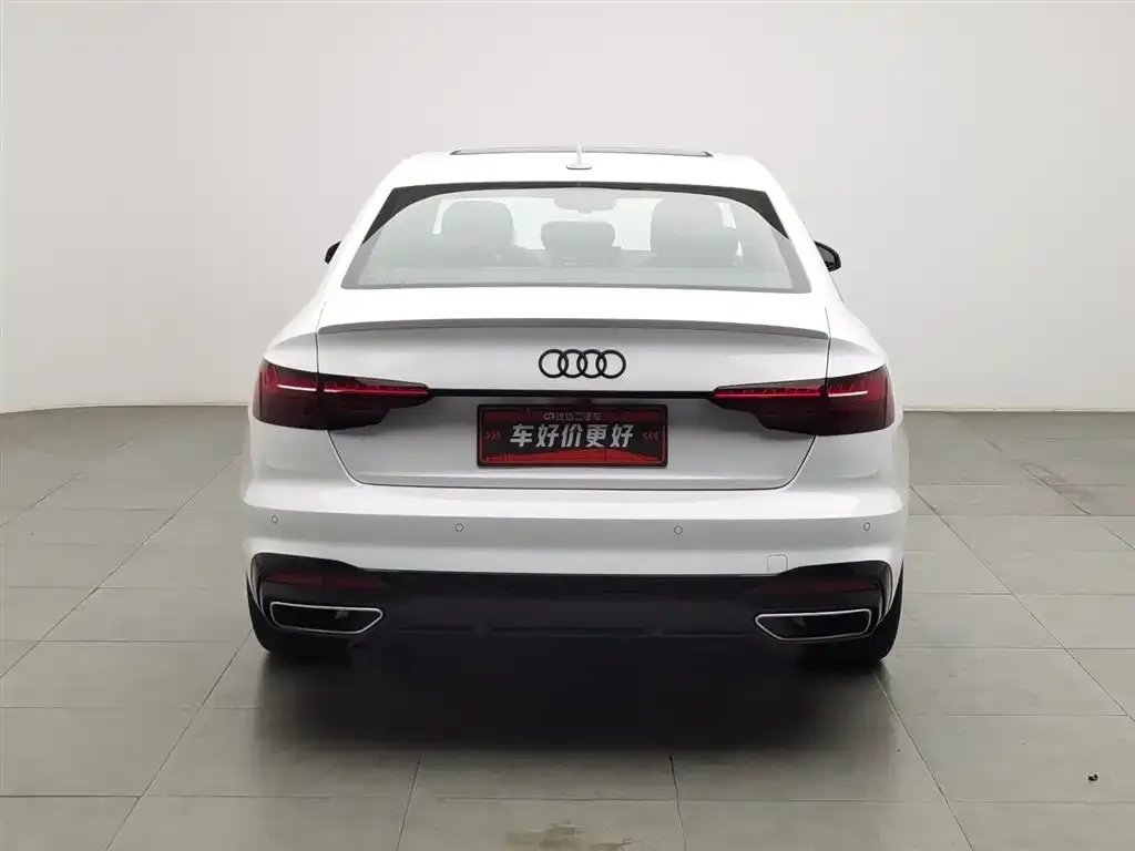 Audi A4L 2024 из CN, фото 3