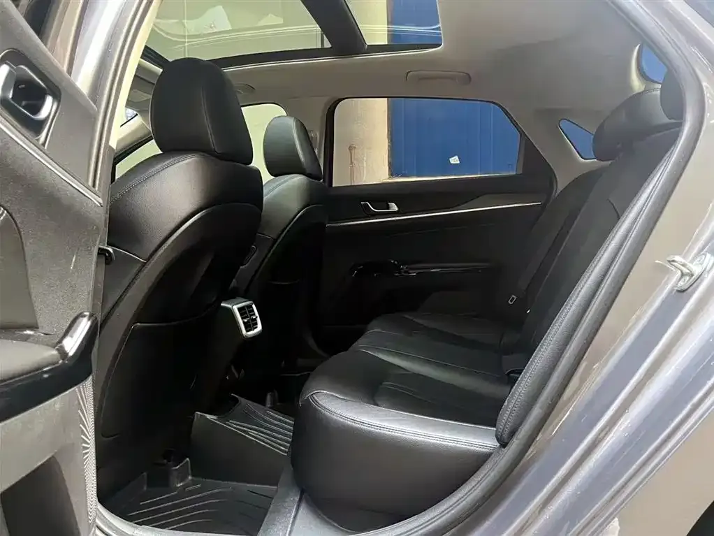 Kia K5 2021 из CN, фото 5