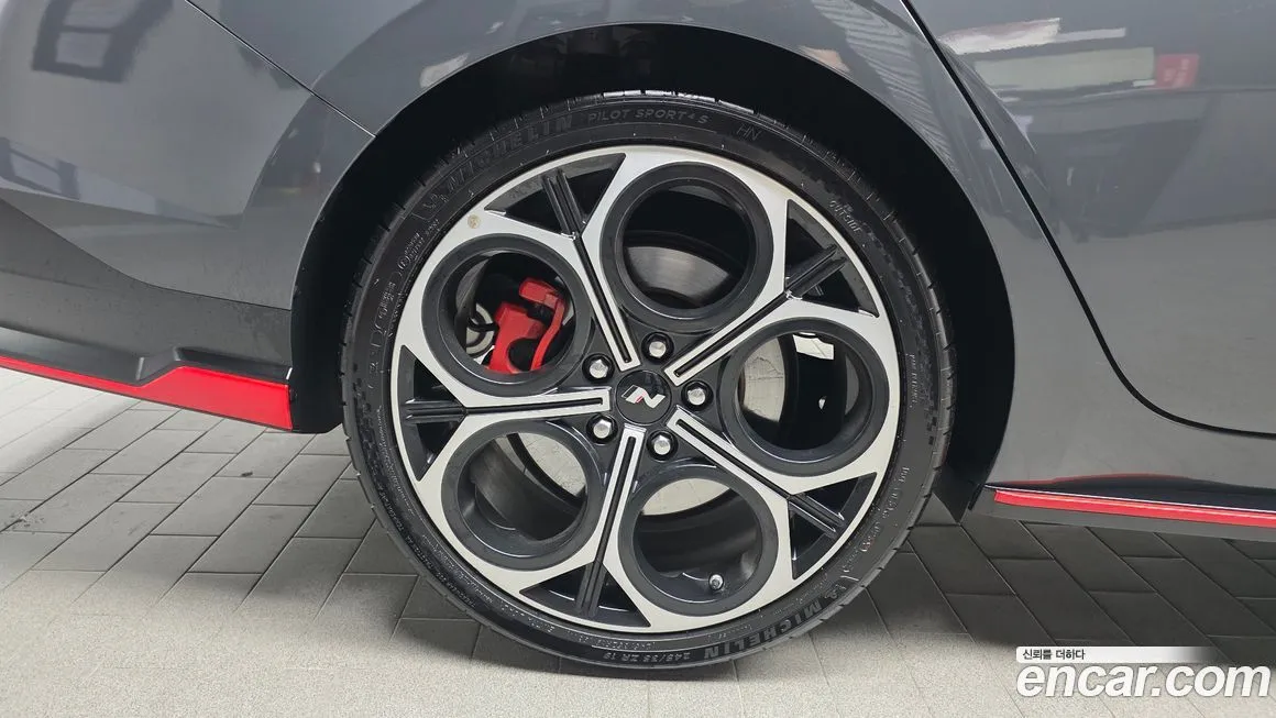 Hyundai AVANTE — фото 10