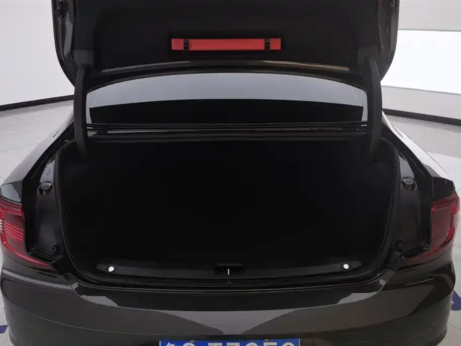 Volvo S90 — фото 9