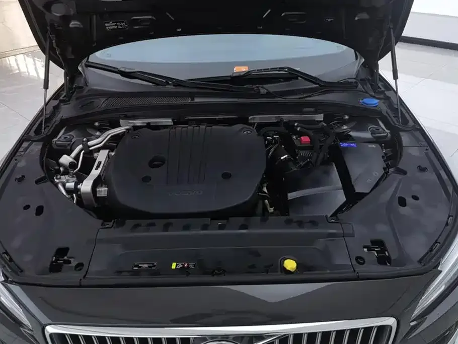 Volvo S90 — фото 10