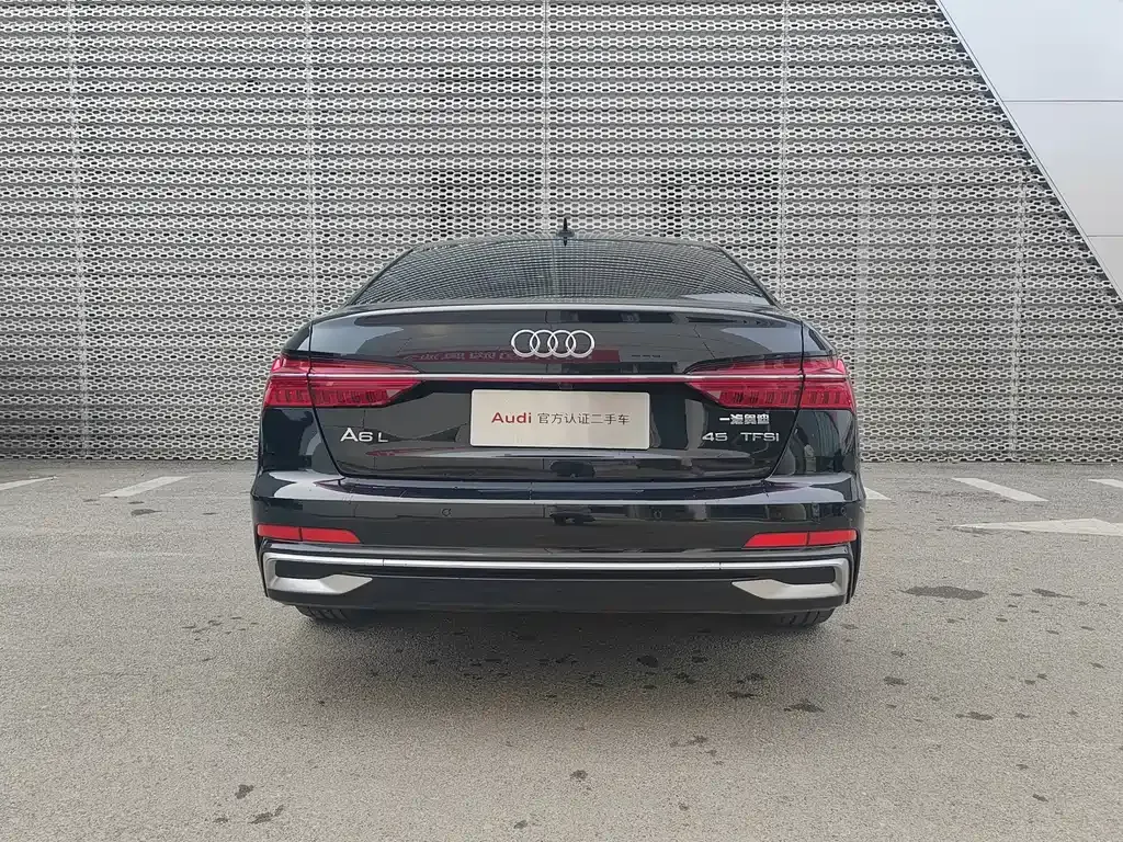 Audi A6L — фото 7