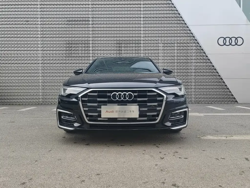 Audi A6L — фото 9