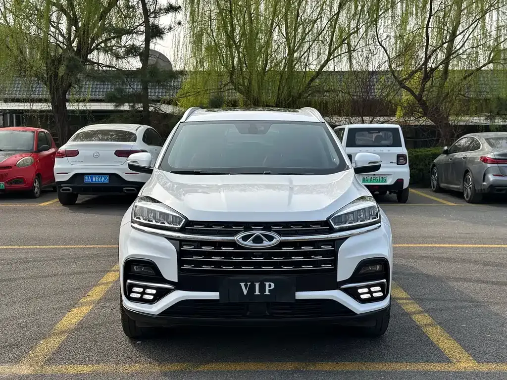Chery Tiggo 8 — фото 4