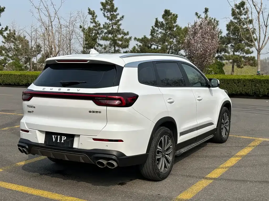 Chery Tiggo 8 — фото 10
