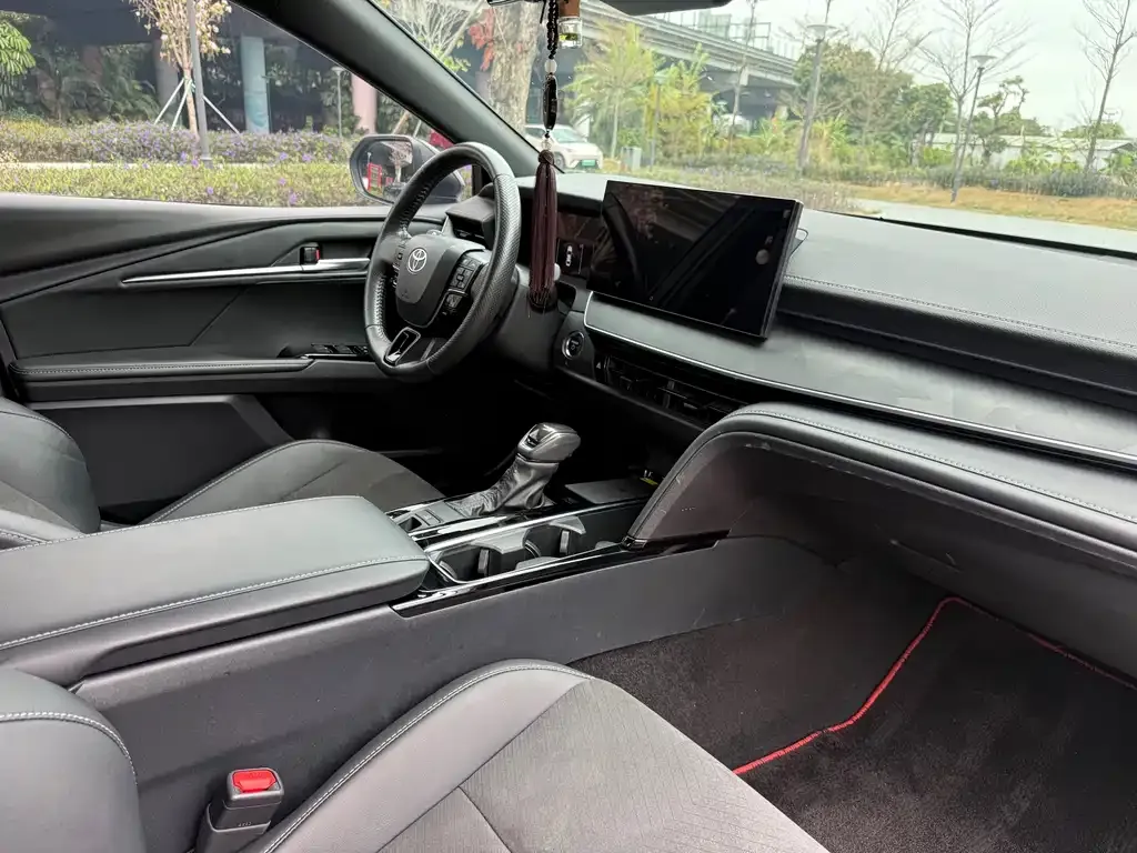 Toyota Camry 2024 из CN, фото 9