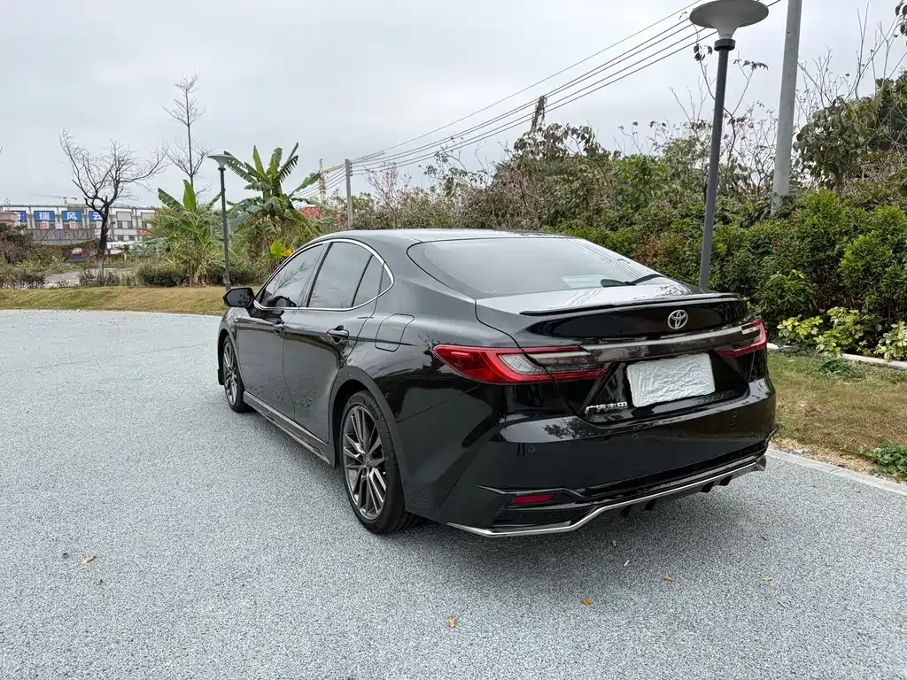 Toyota Camry 2024 из CN, фото 3