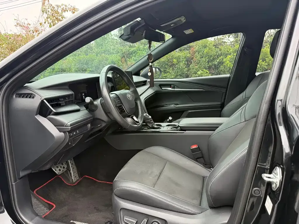 Toyota Camry 2024 из CN, фото 4
