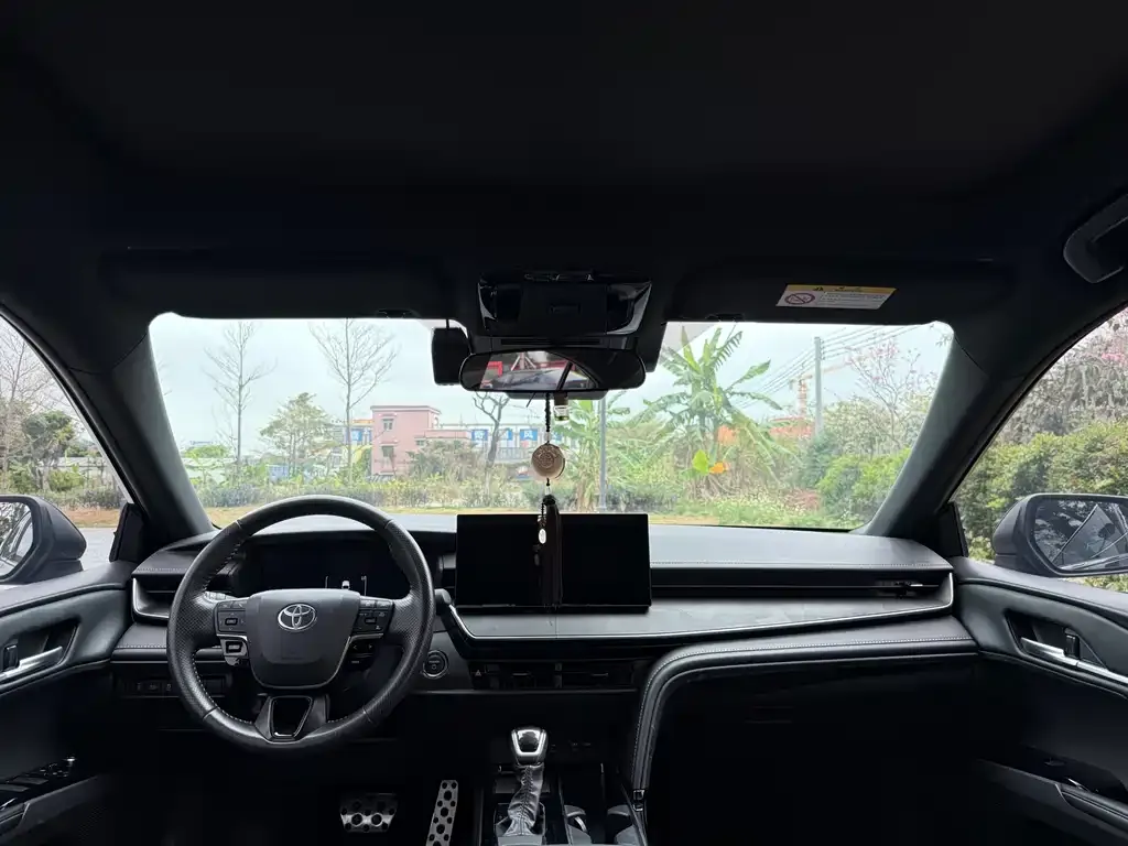 Toyota Camry 2024 из CN, фото 10