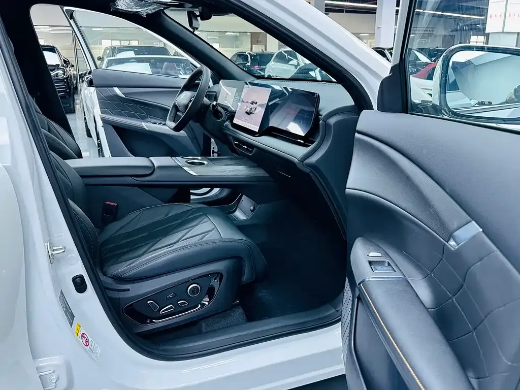 Changan CS75PLUS 2026 из CN, фото 7