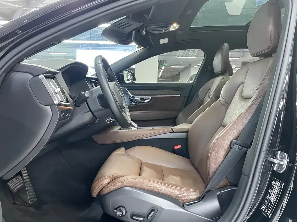 Volvo S90 2021 из CN, фото 7