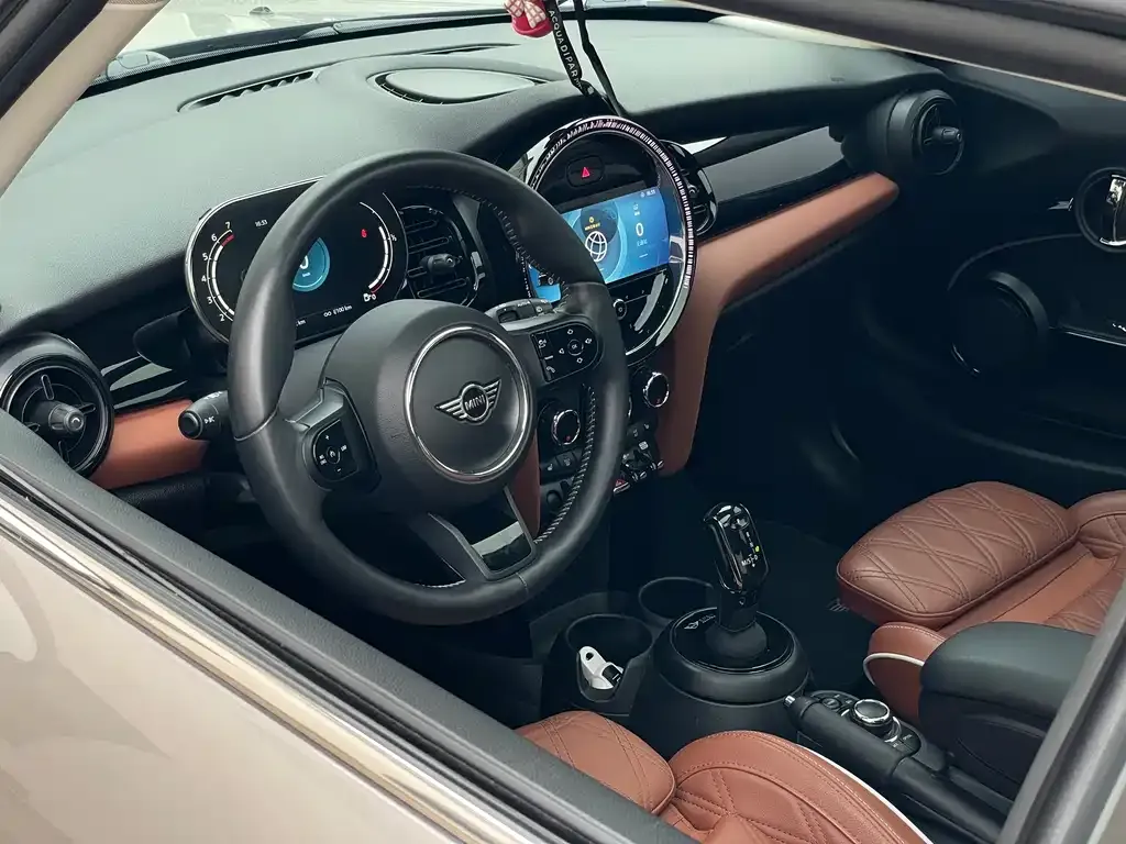 MINI Cooper (3-door) 2021 из CN, фото 3