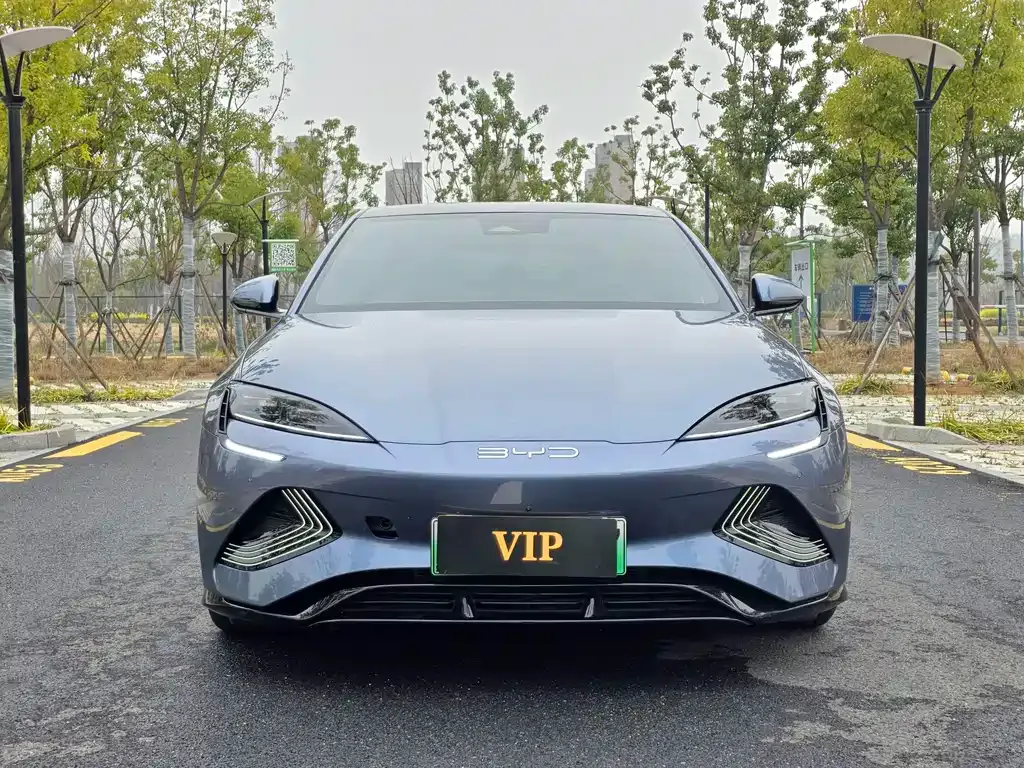 BYD Seal — фото 2