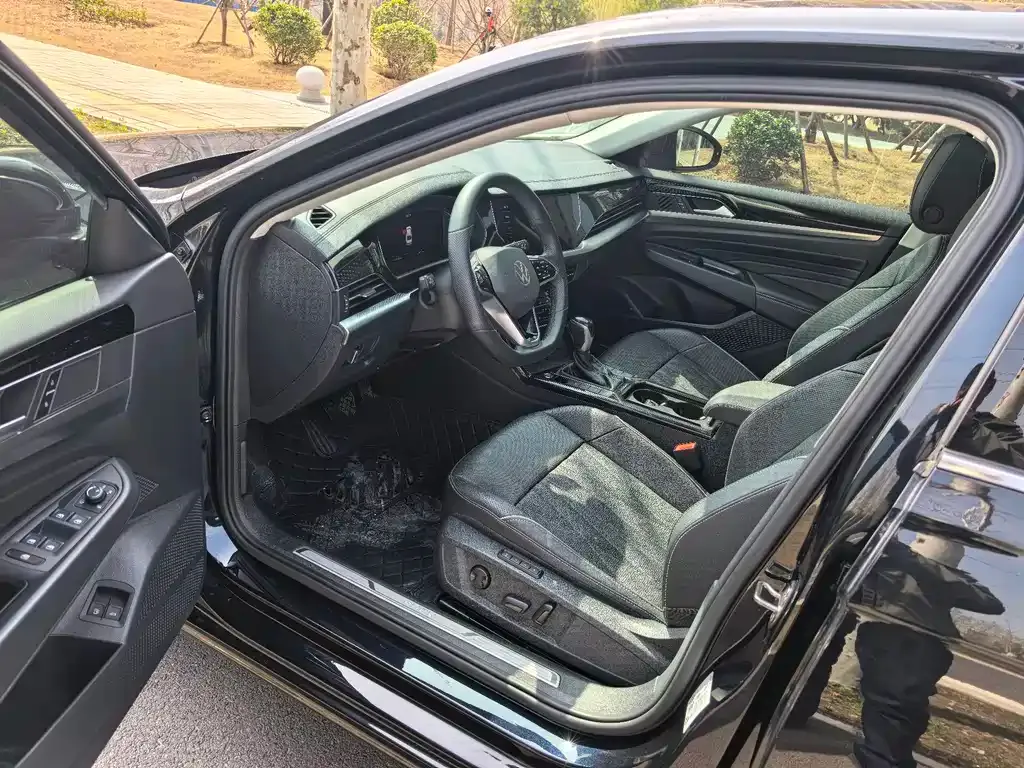 Volkswagen Passat New Energy 2022 из CN, фото 4