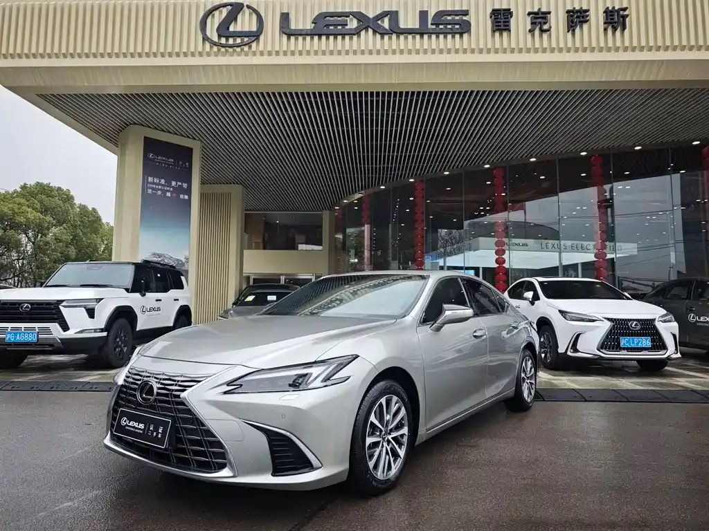 Lexus ES 2024 из CN, фото 1