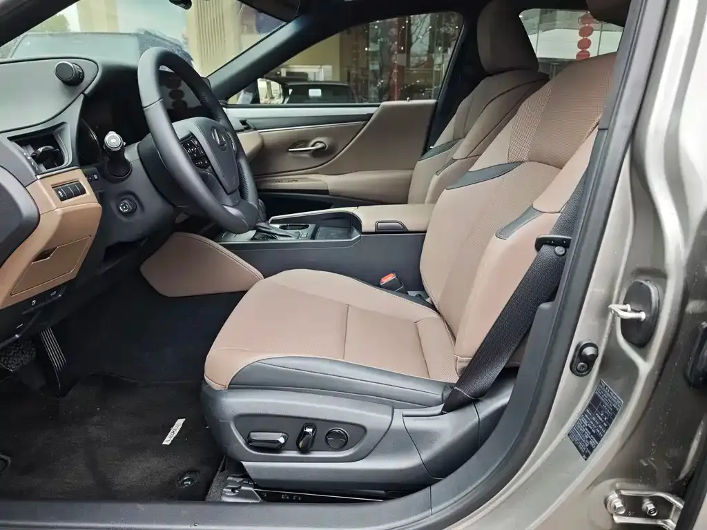 Lexus ES 2024 из CN, фото 6