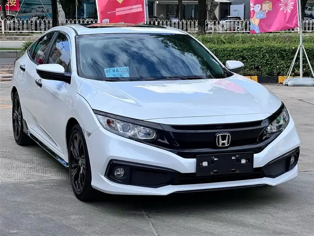 Honda Civic — фото 10