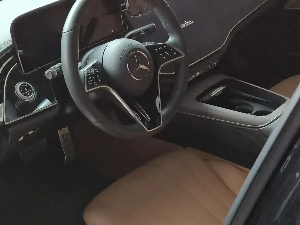 Mercedes-Benz E-Class 2024 из CN, фото 3