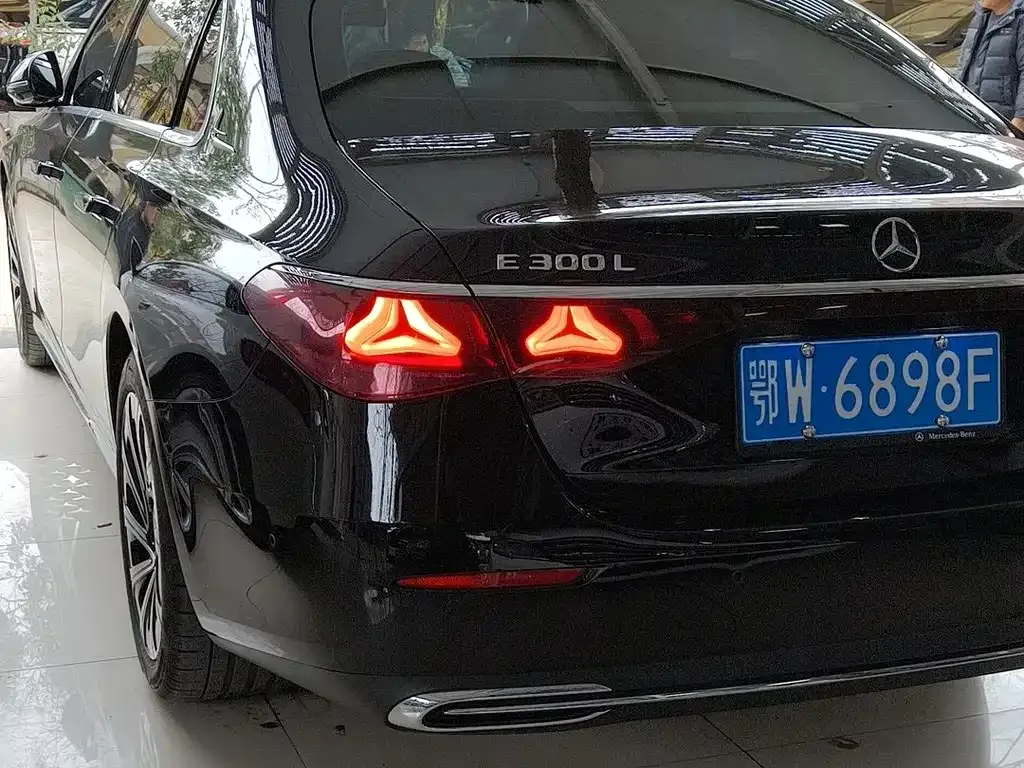 Mercedes-Benz E-Class 2024 из CN, фото 6