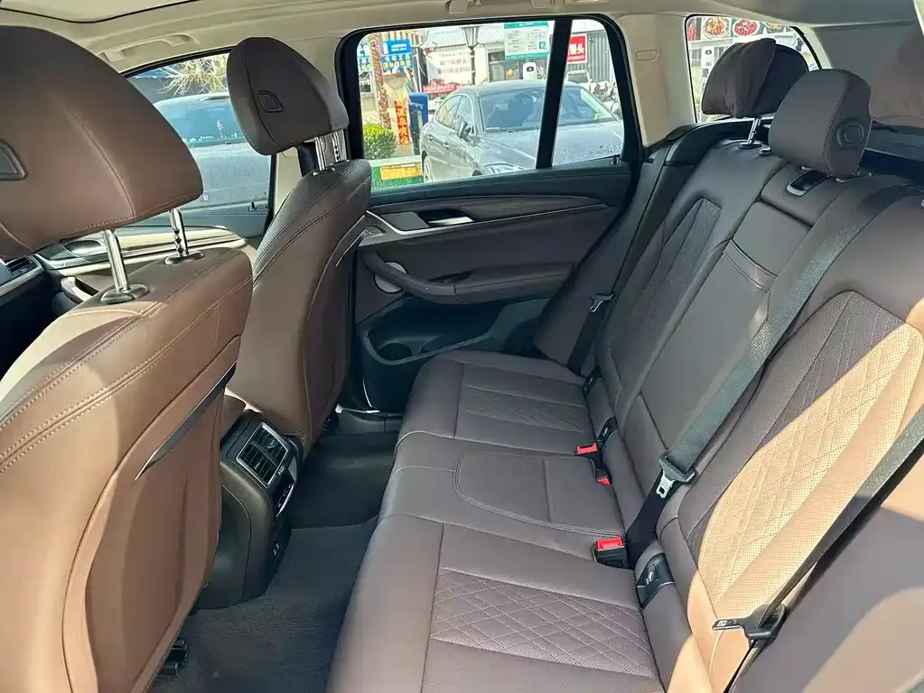 BMW X3 2022 из CN, фото 2