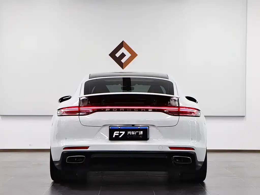 Porsche Panamera — фото 6