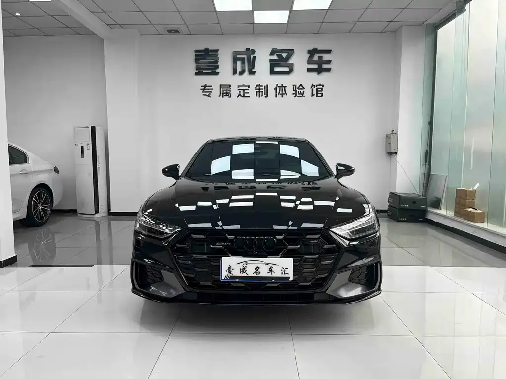 Audi A7L 2024 из CN, фото 9