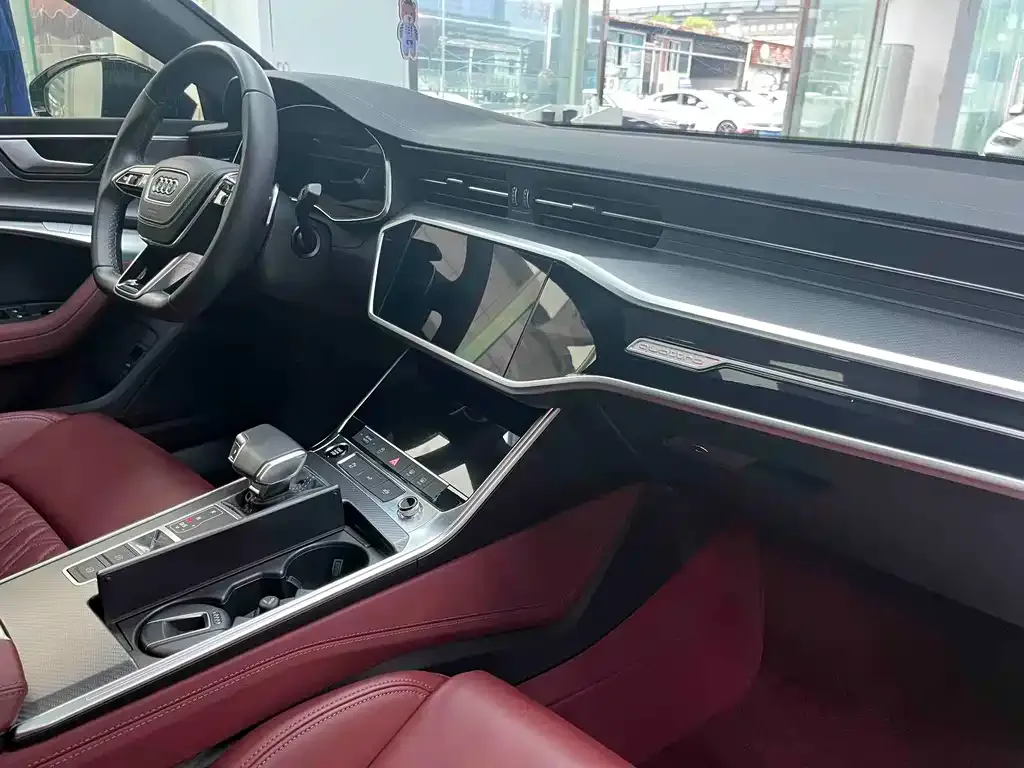 Audi A7L 2024 из CN, фото 3