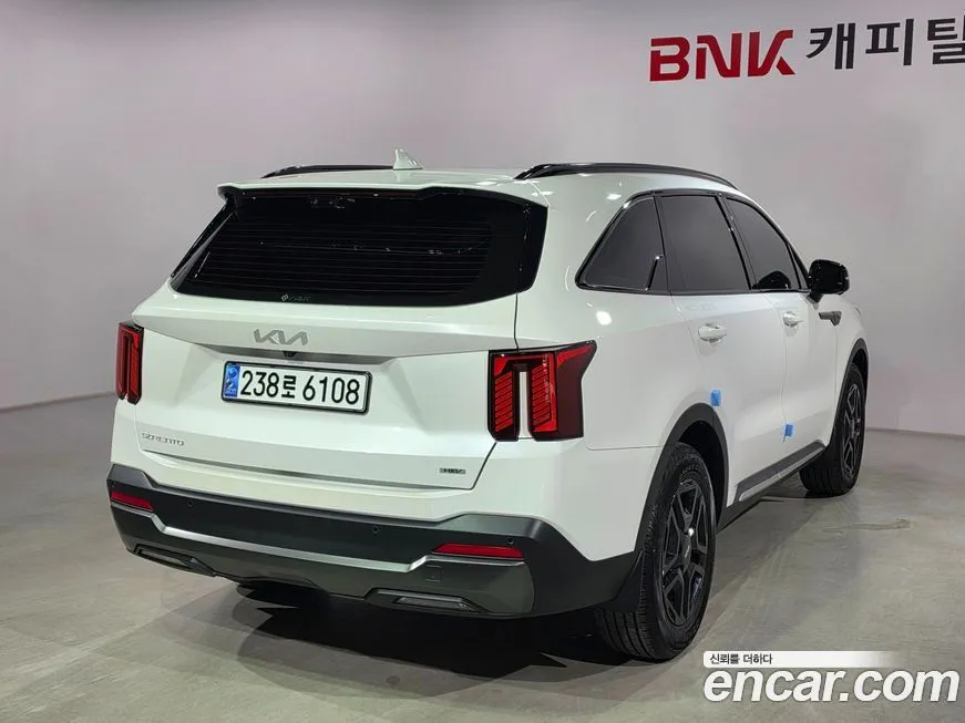 Kia Sorento — фото 6