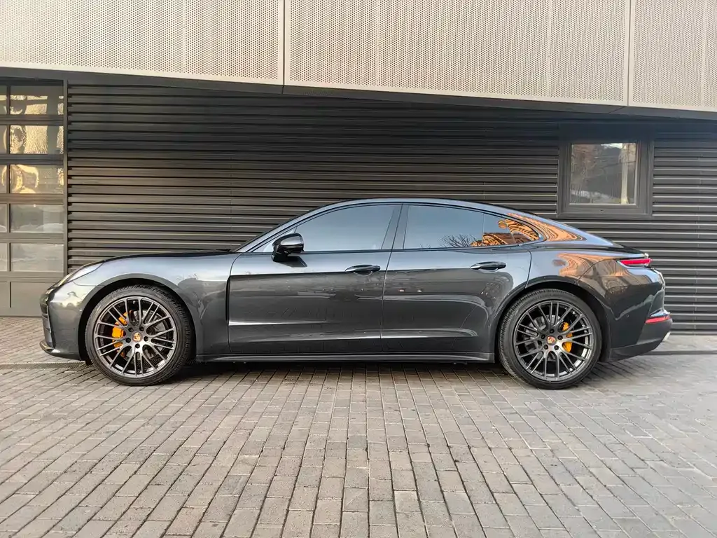Porsche Panamera 2025 из CN, фото 4