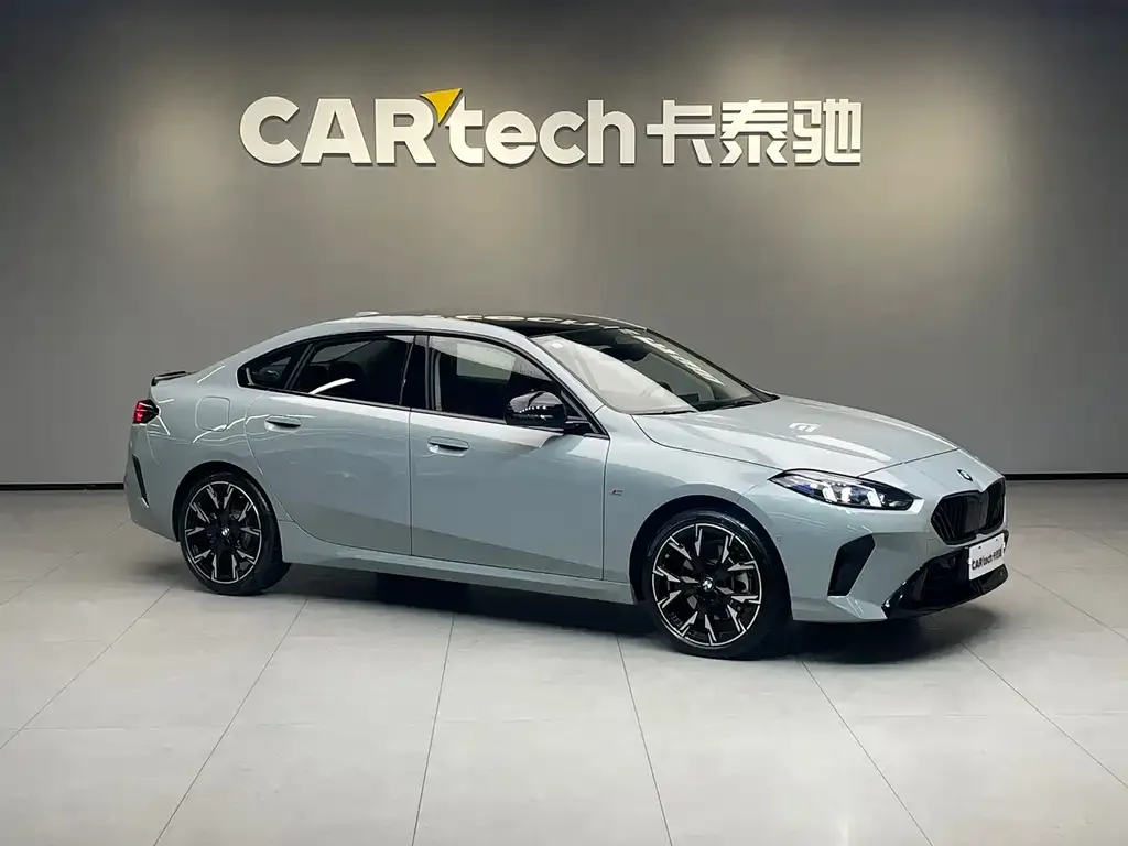 BMW 2 Series 2025 из CN, фото 4
