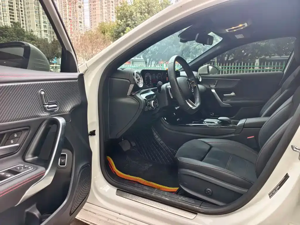 Mercedes-Benz A-Class 2024 из CN, фото 6