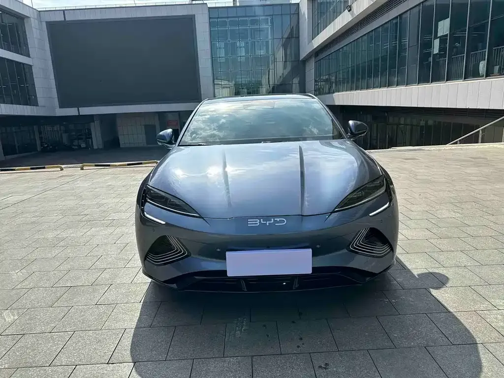 BYD Seal — фото 2