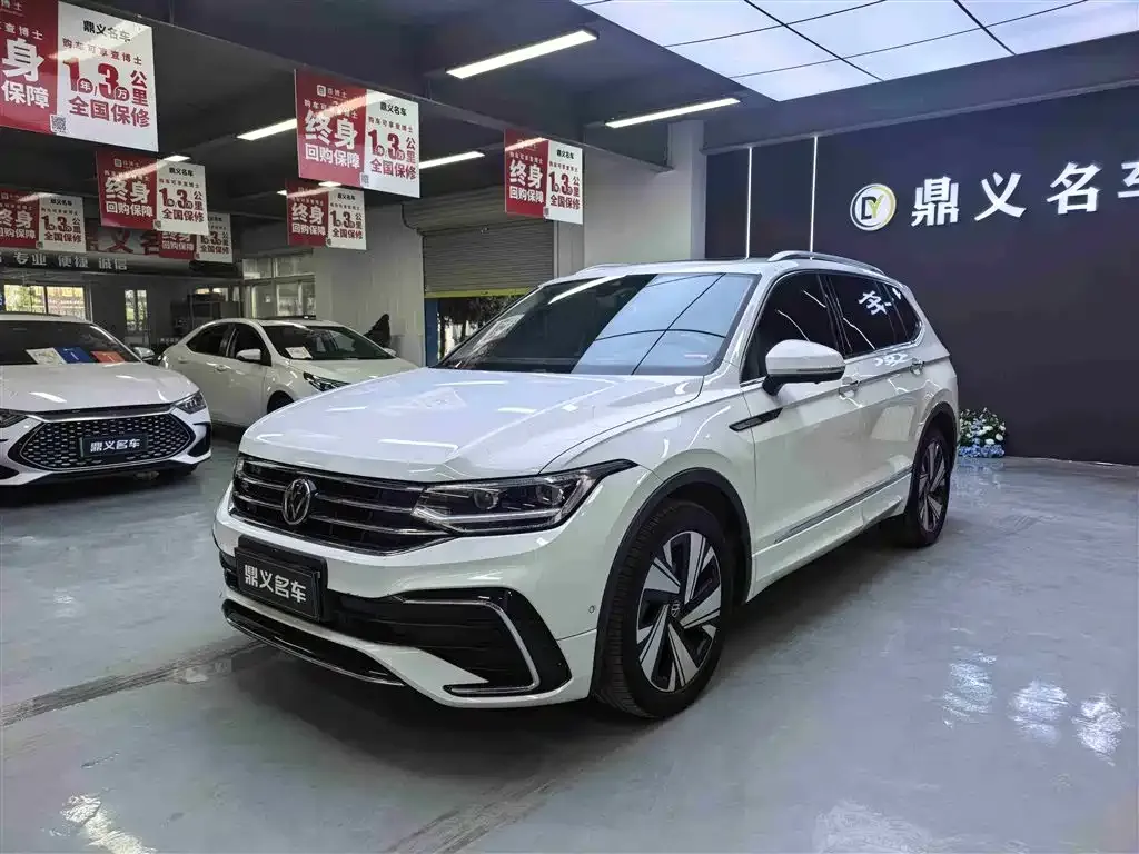 Volkswagen Tiguan L 2023 из CN, фото 1