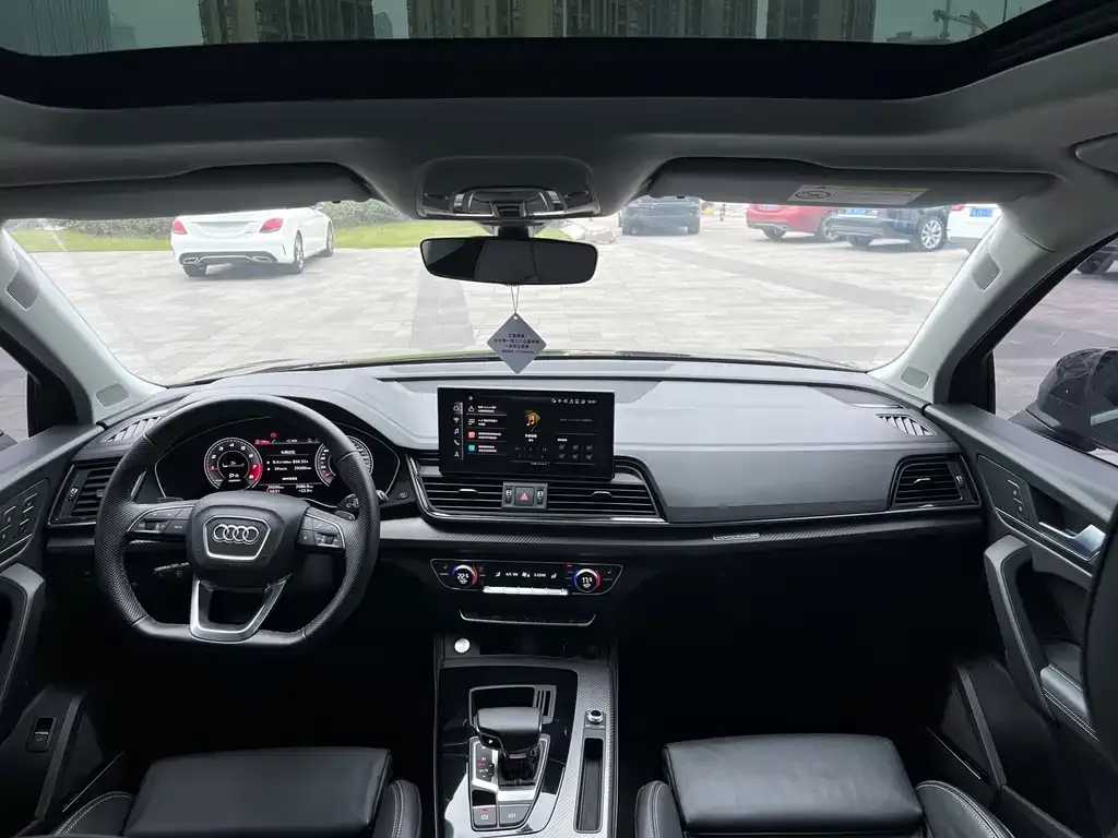 Audi Q5L 2021 из CN, фото 9