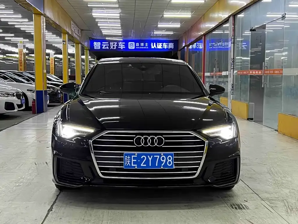 Audi A6L — фото 9