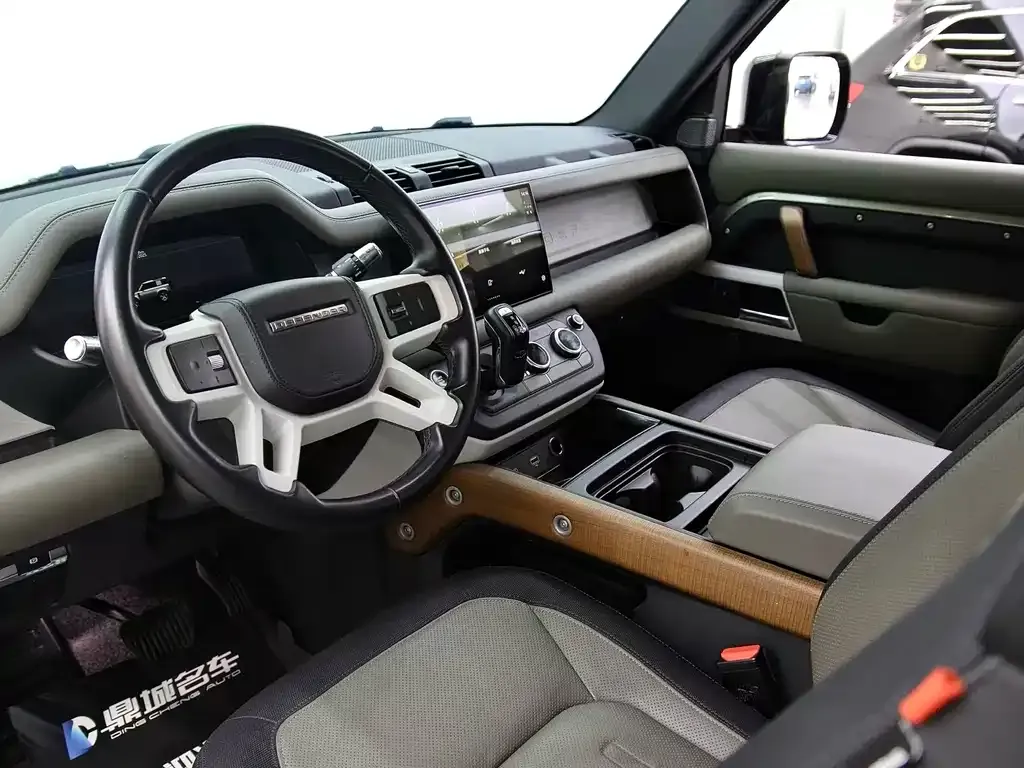 Land Rover Defender 2022 из CN, фото 10