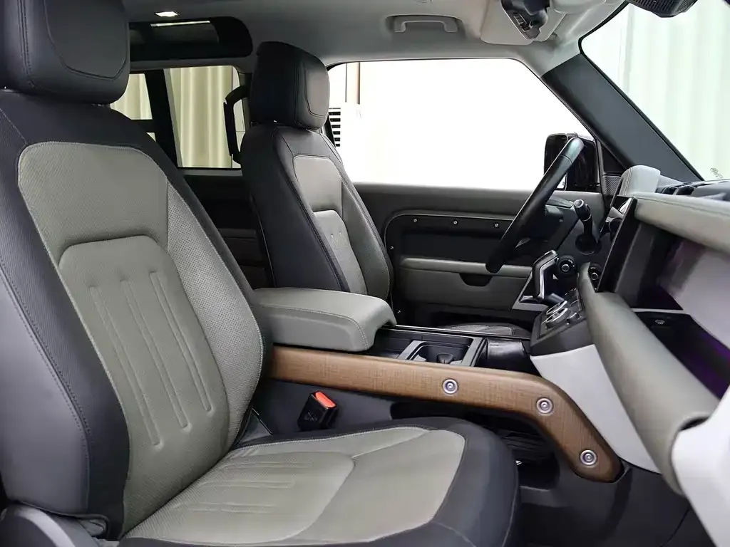 Land Rover Defender 2022 из CN, фото 7