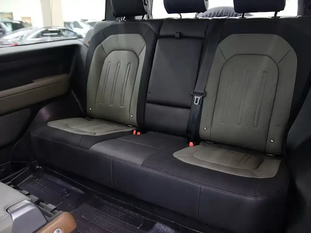 Land Rover Defender 2022 из CN, фото 2