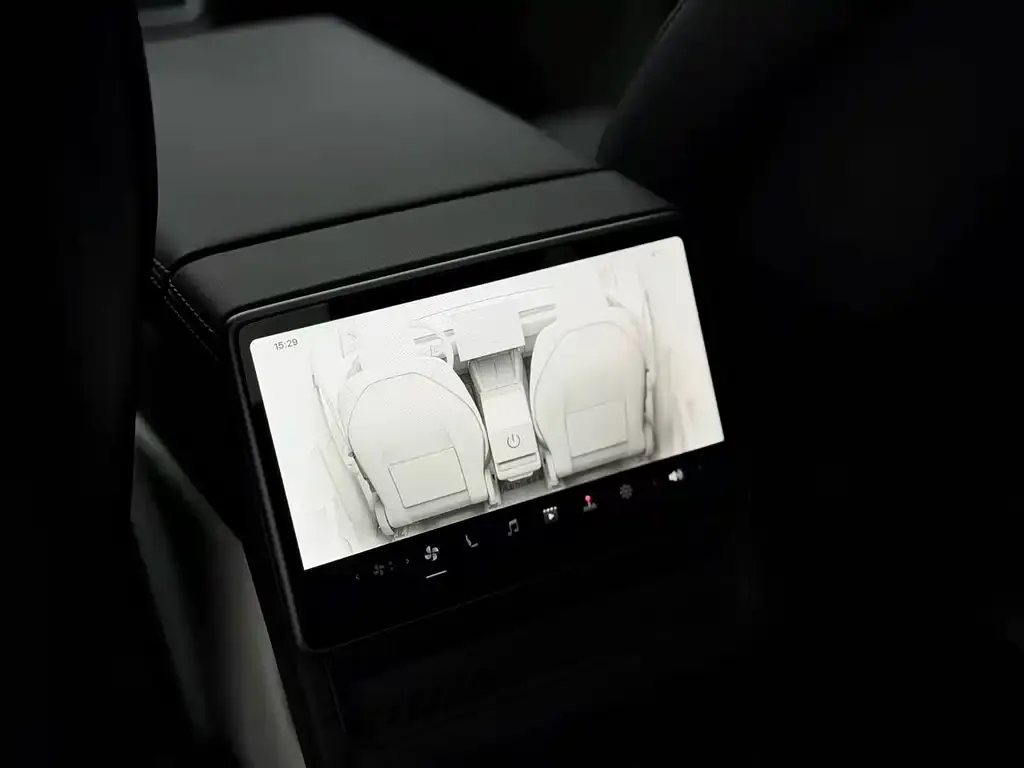 Tesla Model Y 2025 из CN, фото 3