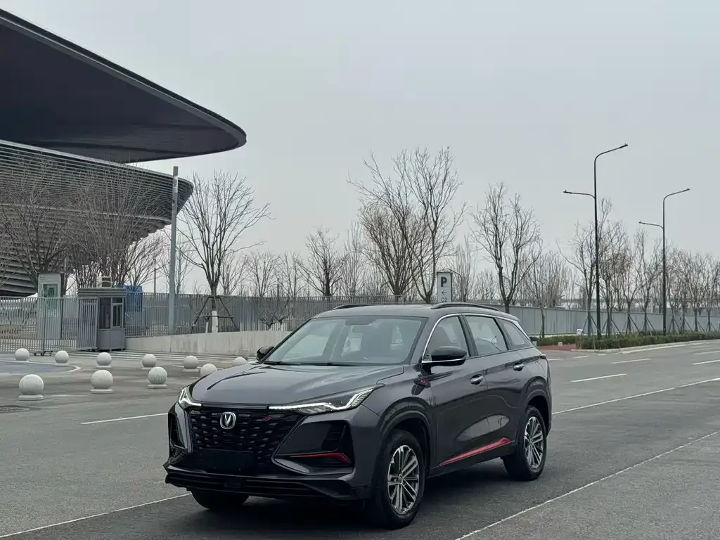 Changan CS75PLUS — фото 1