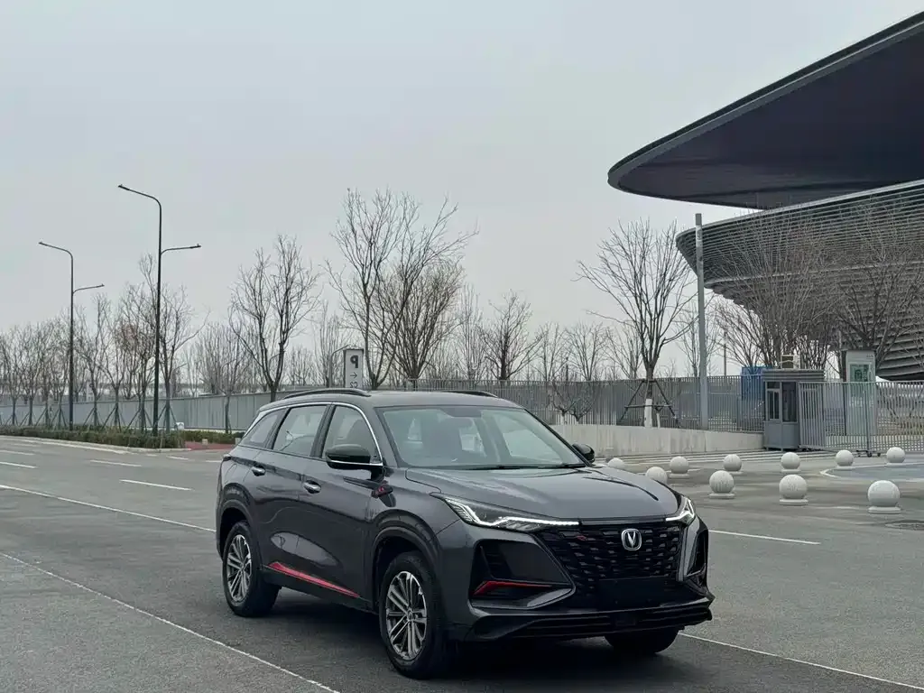 Changan CS75PLUS — фото 3