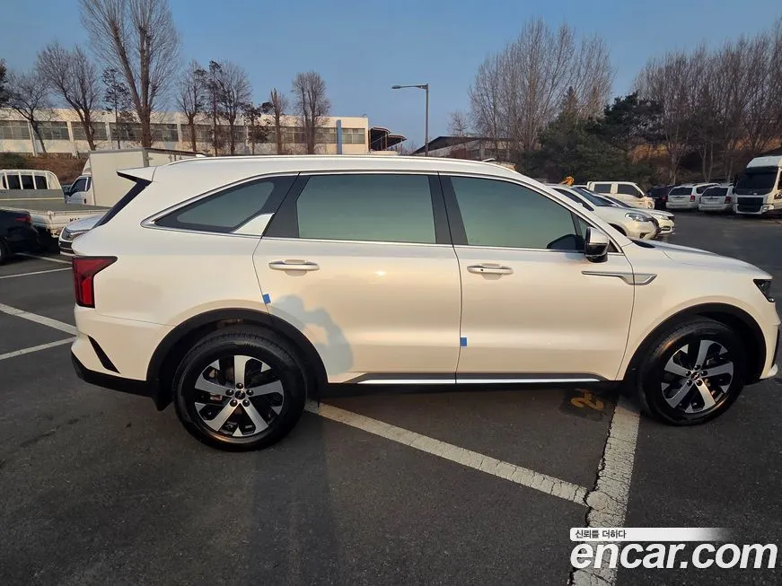Kia Sorento — фото 8