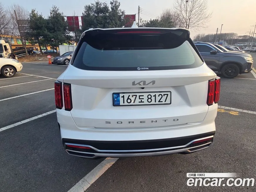 Kia Sorento — фото 10