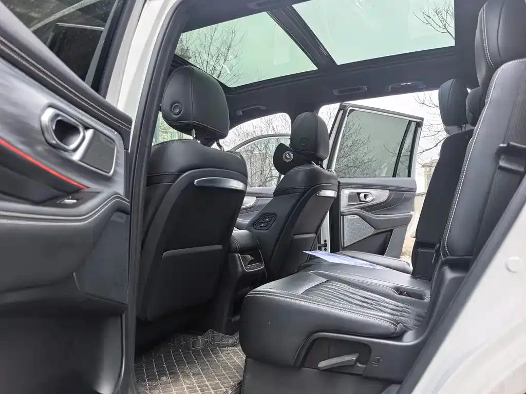GAC Motor Trumpchi GS8 — фото 2