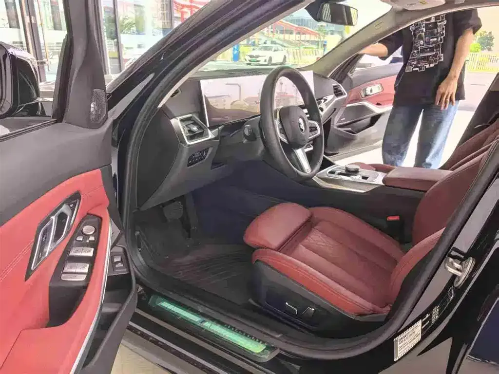BMW 3 Series 2024 из CN, фото 4