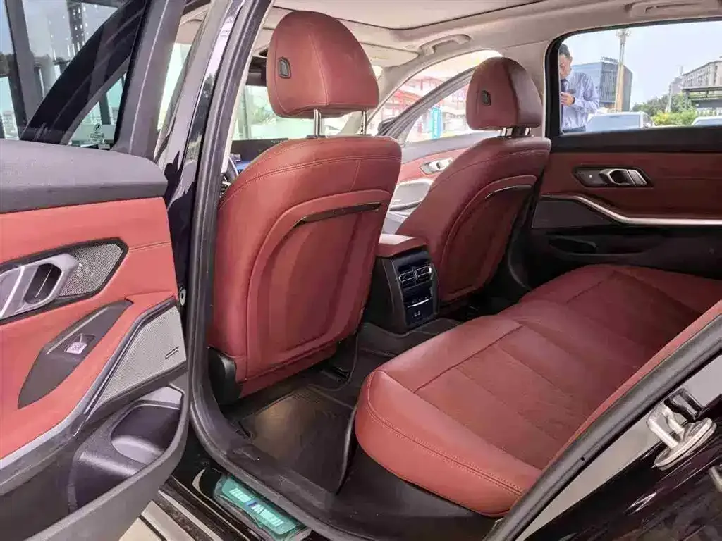 BMW 3 Series 2024 из CN, фото 5