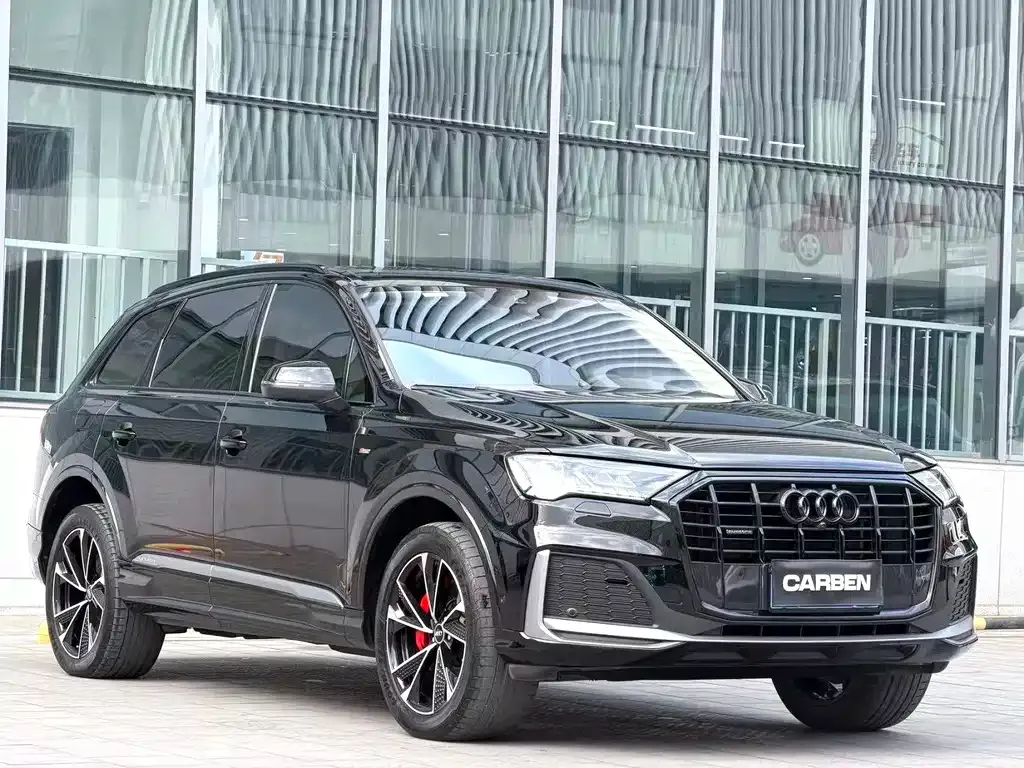 Audi Q7 — фото 9