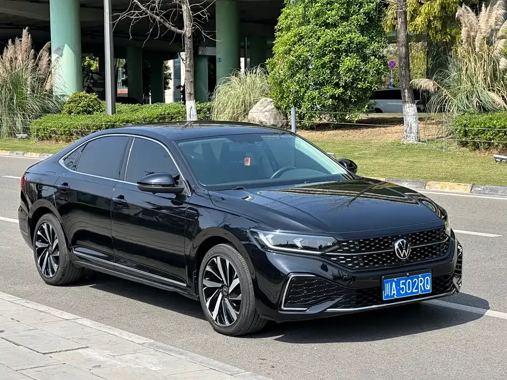 Volkswagen Passat 2021 из CN, фото 5