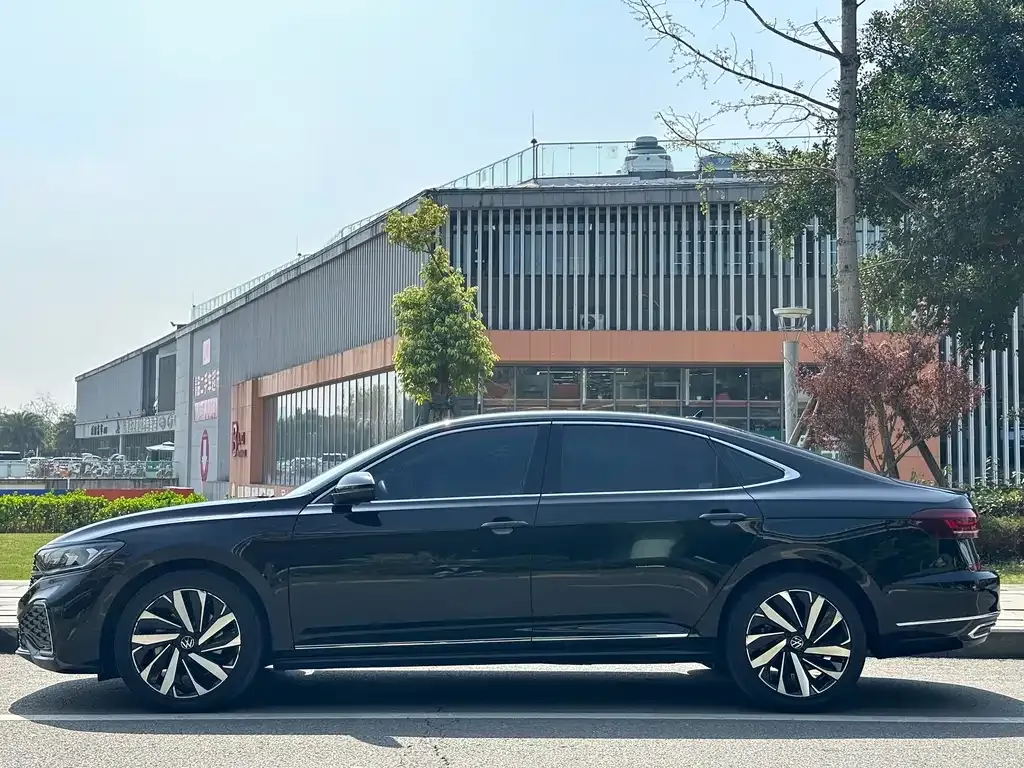 Volkswagen Passat 2021 из CN, фото 9